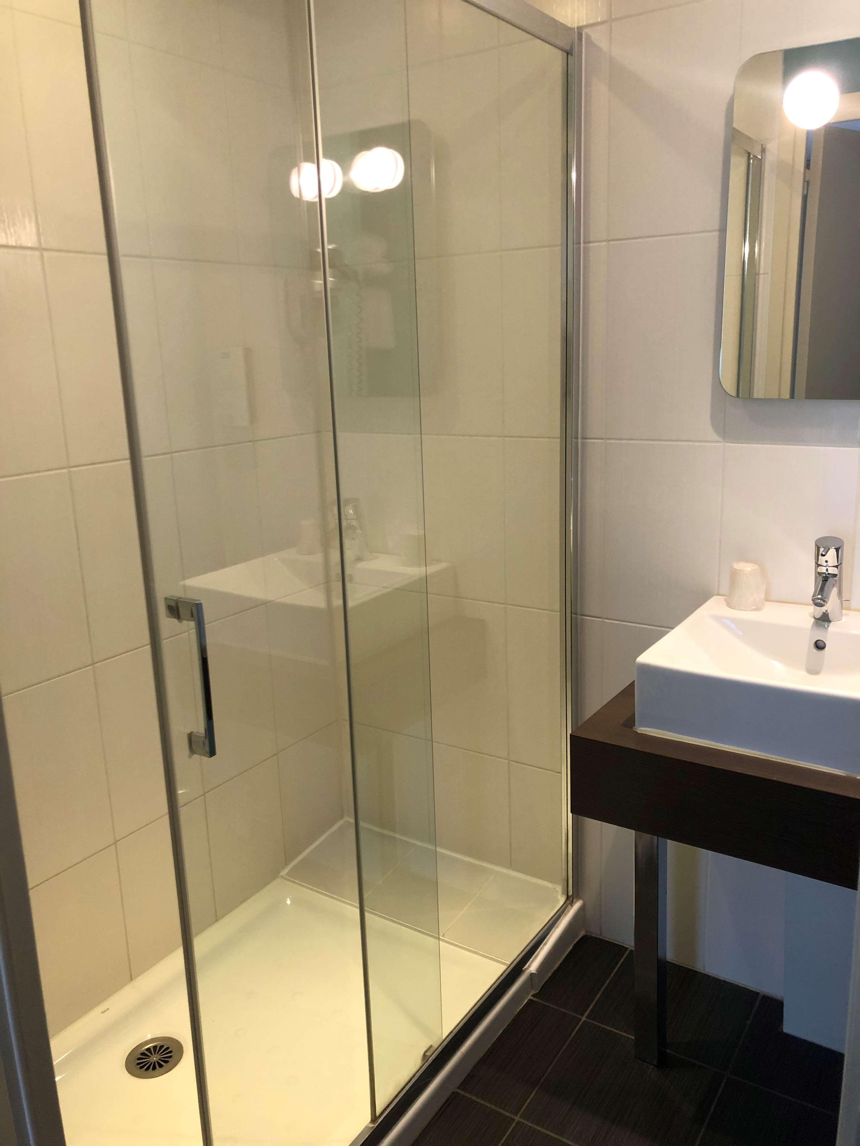 Kyriad Charleville Mezieres Eksteriør billede