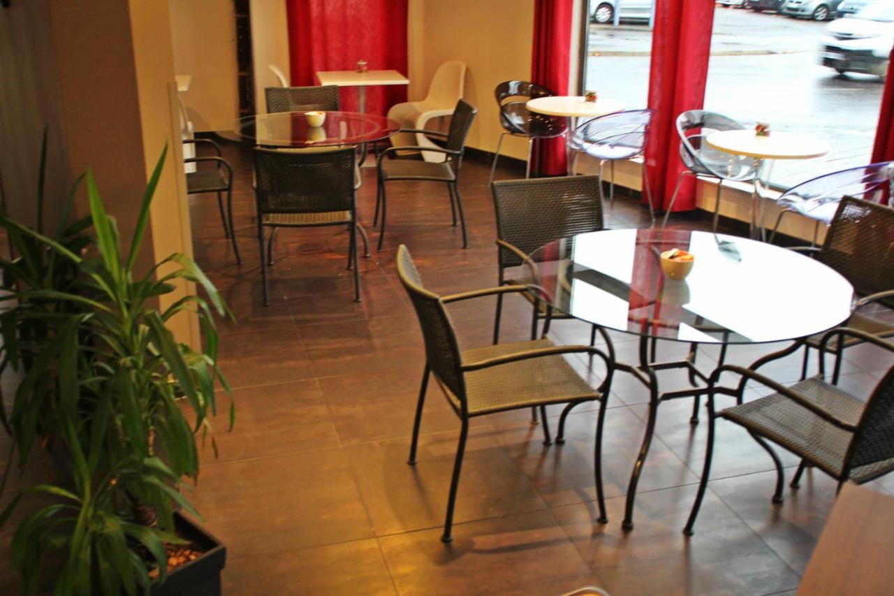 Kyriad Charleville Mezieres Eksteriør billede